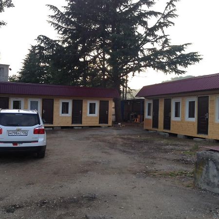 Lidzava Guest House Tri Topolya מראה חיצוני תמונה